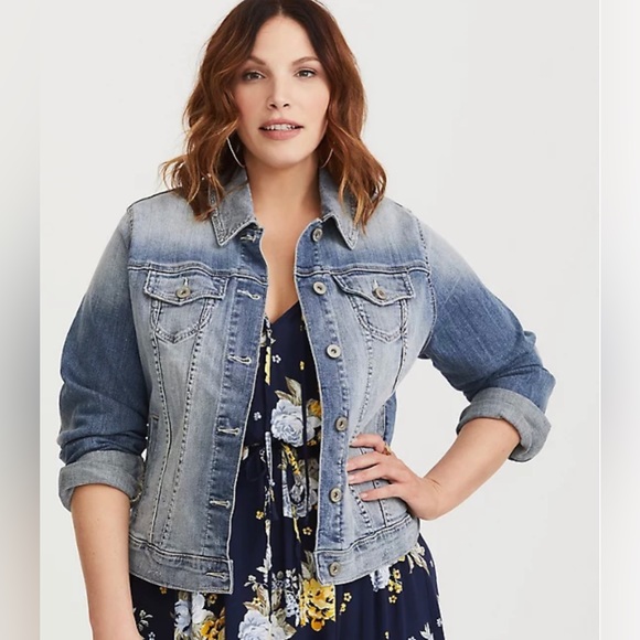 torrid Jackets & Blazers - Torrid DISTRESSED JEAN JACKET Size 3